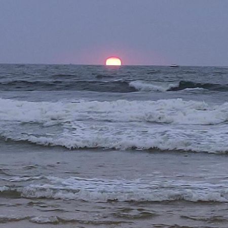 Spectrum Hub Beach Side Studio Apartment - Candolim - Goa Luaran gambar