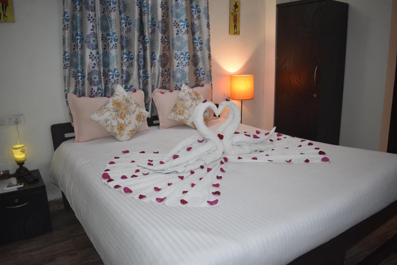 Spectrum Hub Beach Side Studio Apartment - Candolim - Goa Luaran gambar