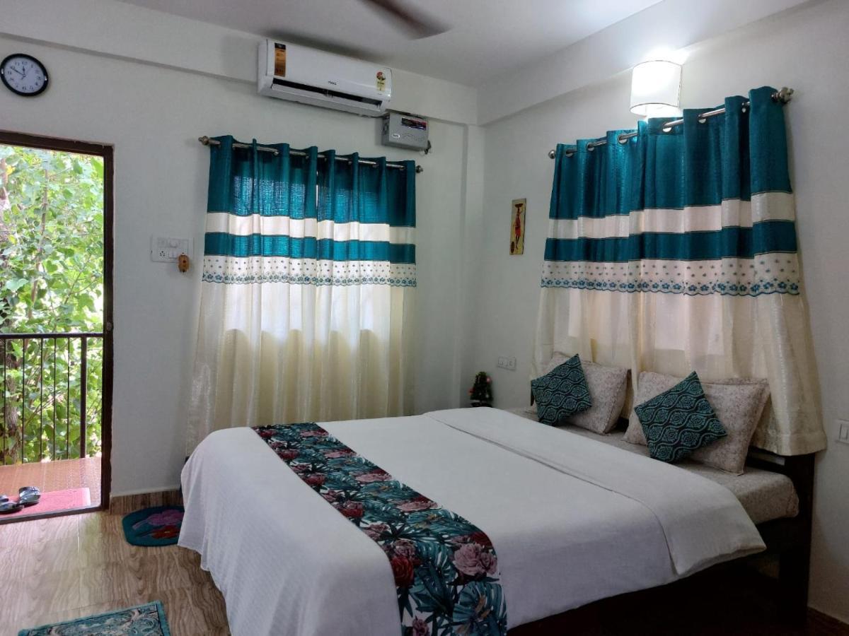 Spectrum Hub Beach Side Studio Apartment - Candolim - Goa Luaran gambar